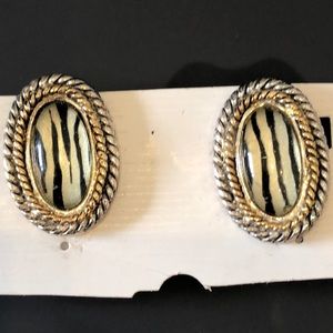 NWT Vintage Zebra Print Glass Clip Earrings
